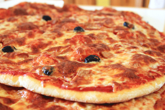 Mayalı Pizza Tarifi ve Malzemeleri